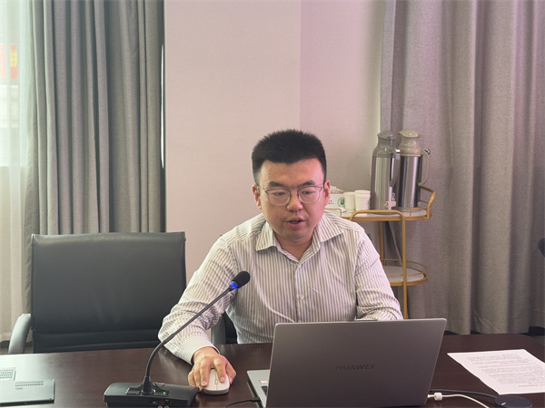 赵焱老师汇报.jpg