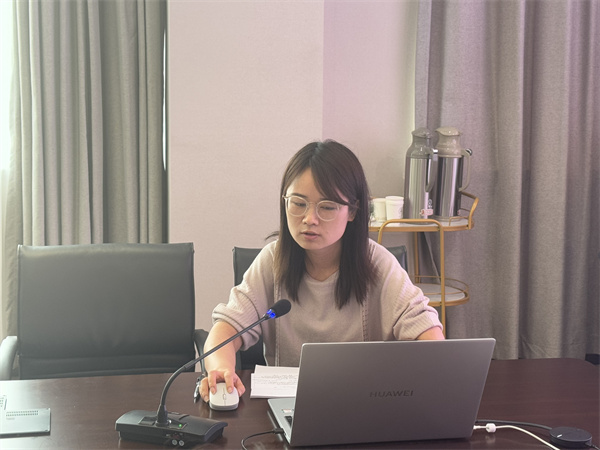 吴小洁老师汇报.jpg